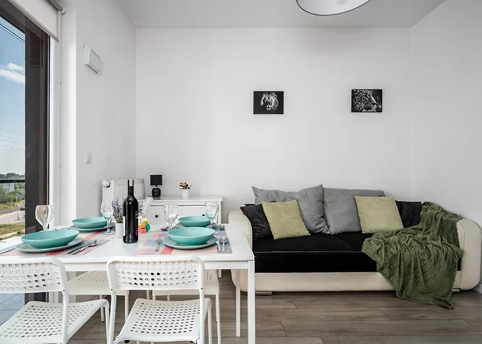 Apart D&K Free Parking Aleja Prymasa Tysiaclecia 83A