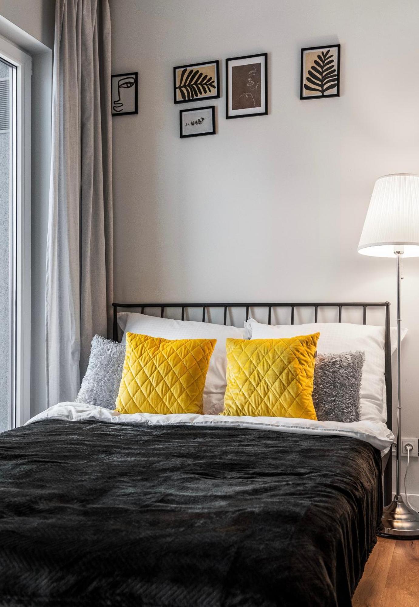 Apart D&k Free Parking Aleja Prymasa Tysiaclecia 83a Apartament *